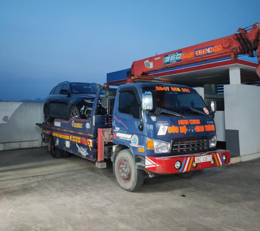 Cứu hộ xe tải hỏng ắc quy, nổ lốp tại Thanh Hóa